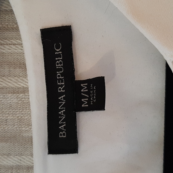 White Banana Republic blouse size M - Picture 2 of 5